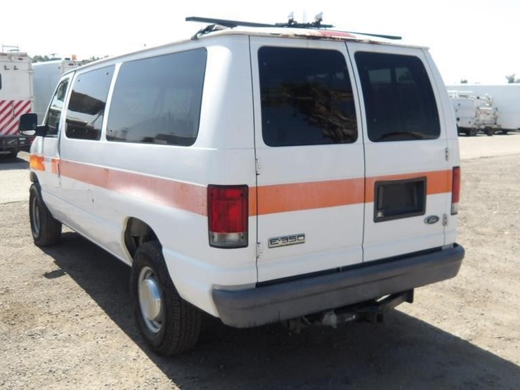 2006-ford-e350-image-4