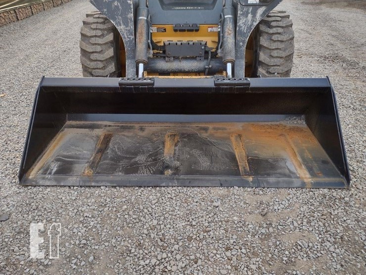 2019-deere-332g-image-16