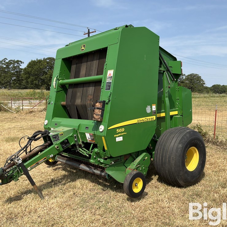 2014 JOHN DEERE 569