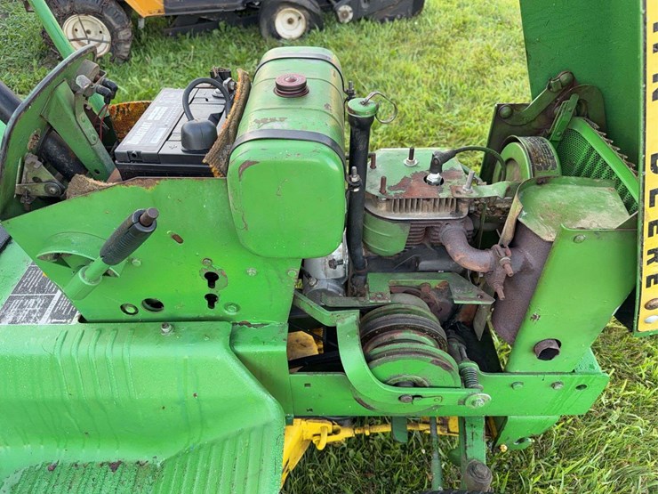 john-deere-110-image-13