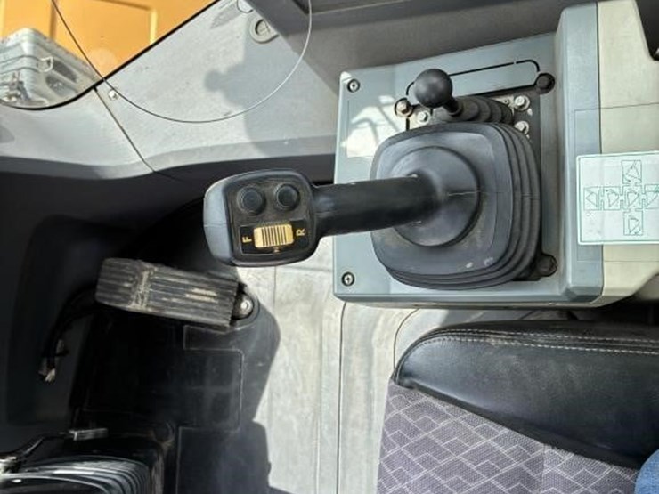 2022-xcmg-xc948u-image-24
