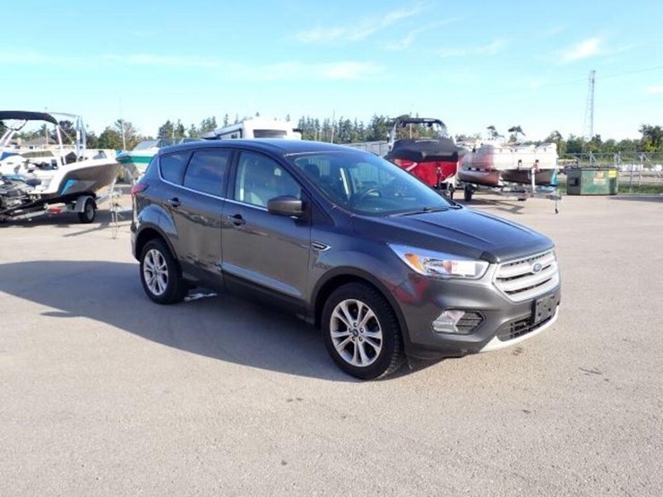 2019-ford-escape-image-3