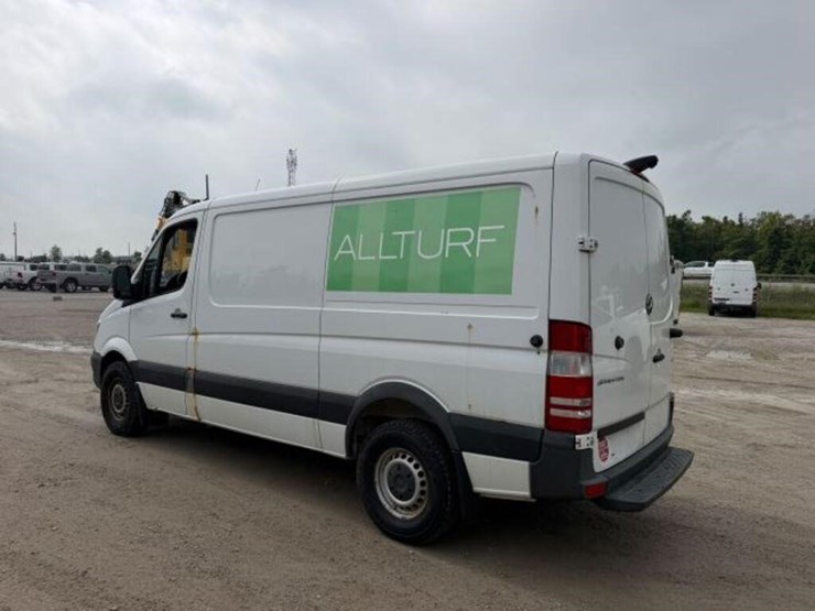 2018-mercedes-benz-sprinter-2500-image-6