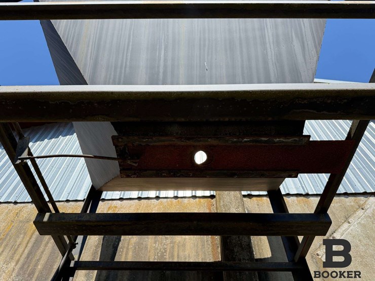 steel-seed-hopper-box-image-5