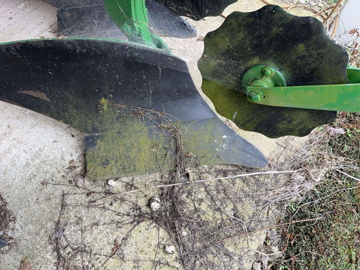 john-deere-200-image-2