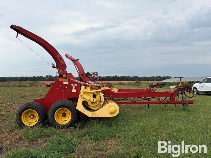 2012-new-holland-fp230-image-4