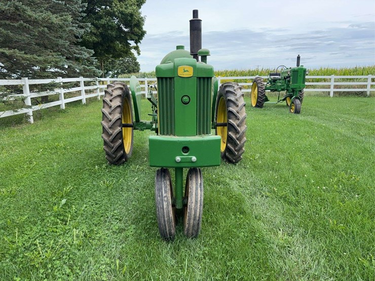 john-deere-420t-image-2