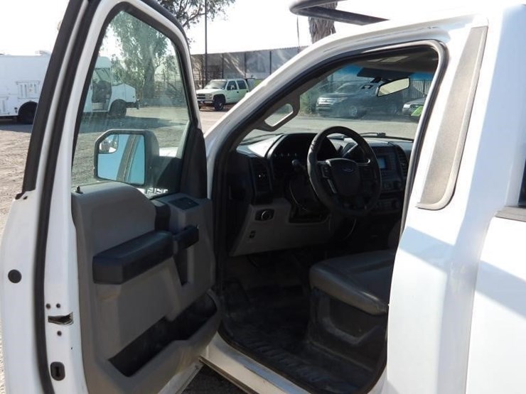 2018-ford-f150-image-17