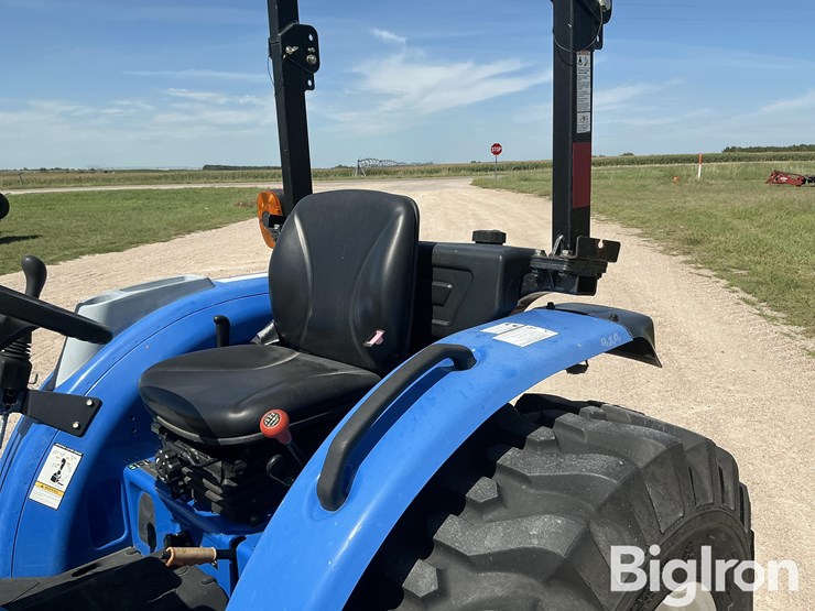 new-holland-boomer-30-image-16