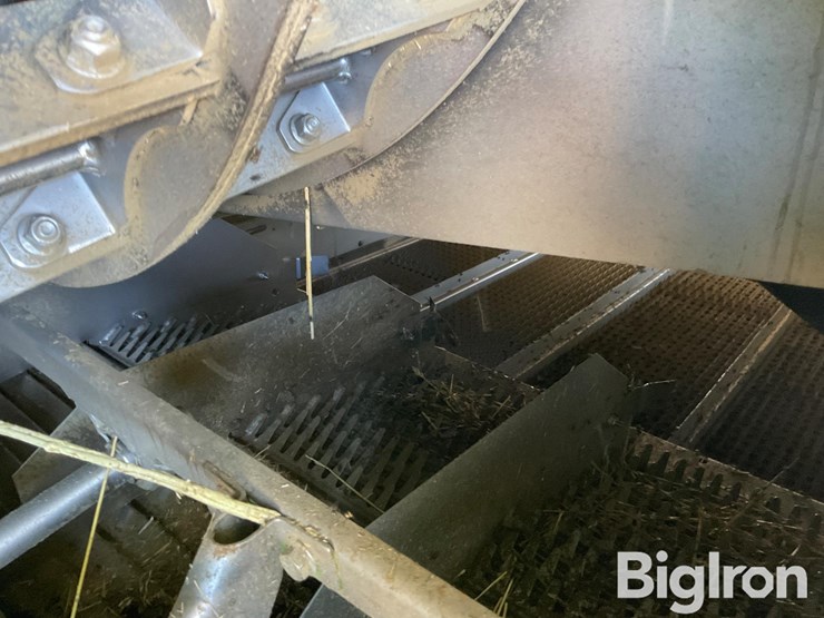 2012-john-deere-s680-image-15