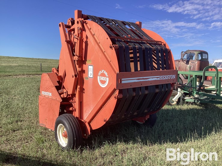 hesston-5800-image-7