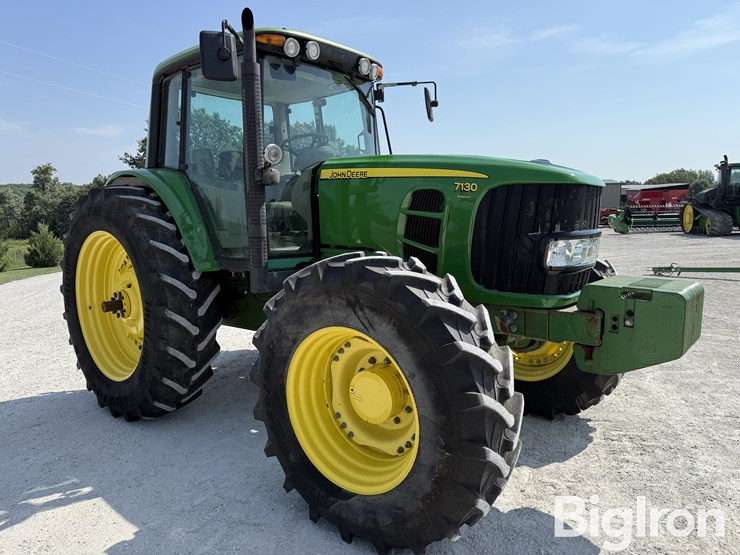 2008-john-deere-7130-premium-image-3