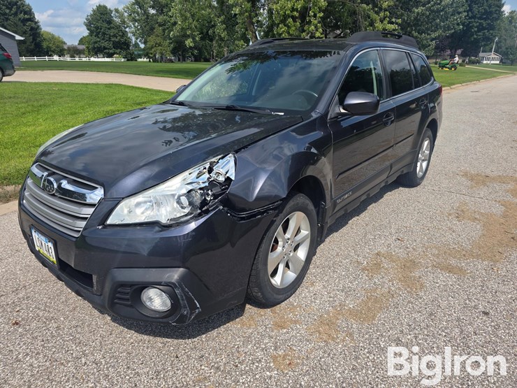 2013-subaru-outback-image-1