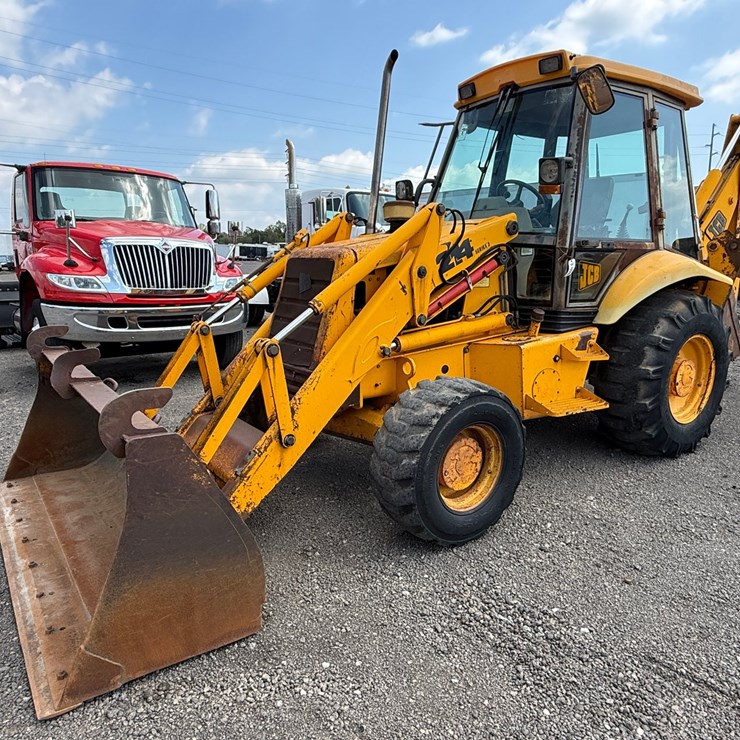 JCB 214