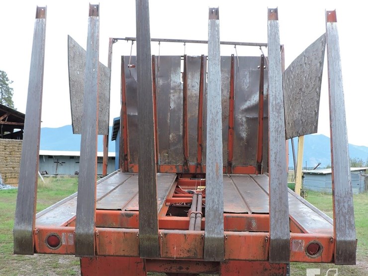 new-holland-1049-image-4
