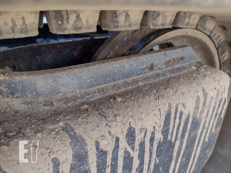2014-deere-35g-image-28