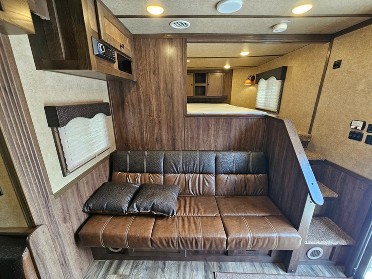 #21371-•-2021-lakota-charger-trailer-image-36