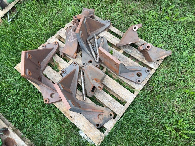 john-deere-dubuque-high-crop-hitch-parts-image-1