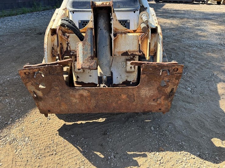 2023-bobcat-mt100-image-9