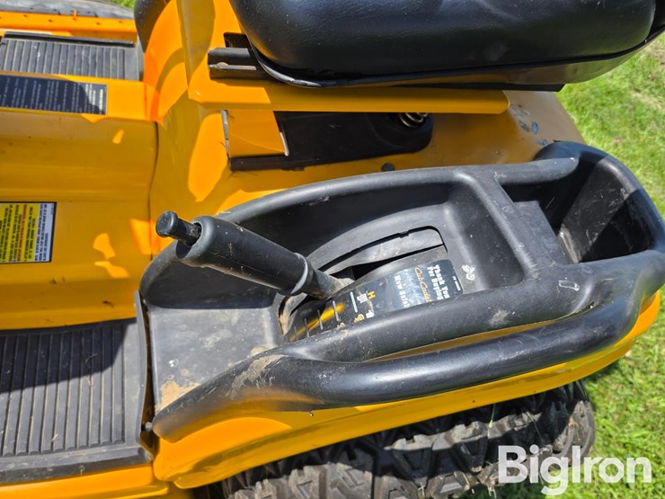 2006-cub-cadet-gt2554-image-17
