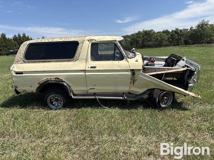 1979-ford-bronco-image-4
