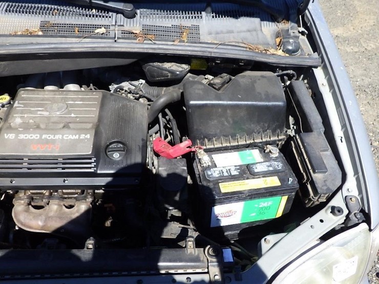 2002-toyota-sienna-image-17