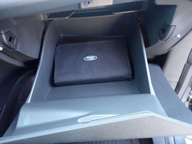 2019-ford-escape-image-40