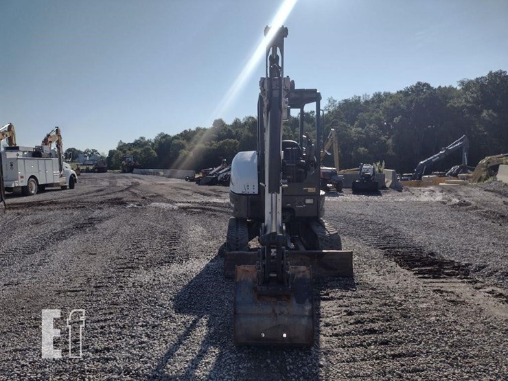 bobcat-e32-image-2