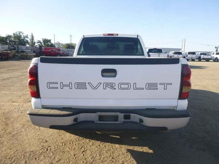 2006-chevrolet-silverado-1500-image-16