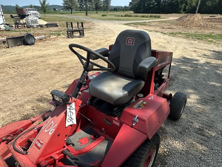 toro-groundsmaster-322d-image-9