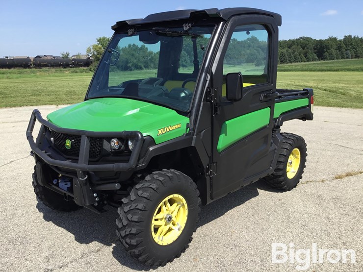 2020-john-deere-2020-image-1