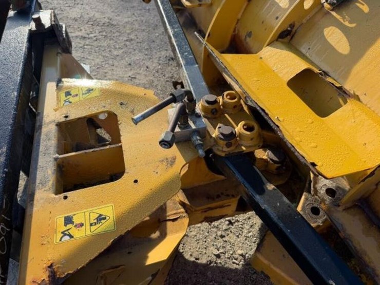 deere-244j-image-7