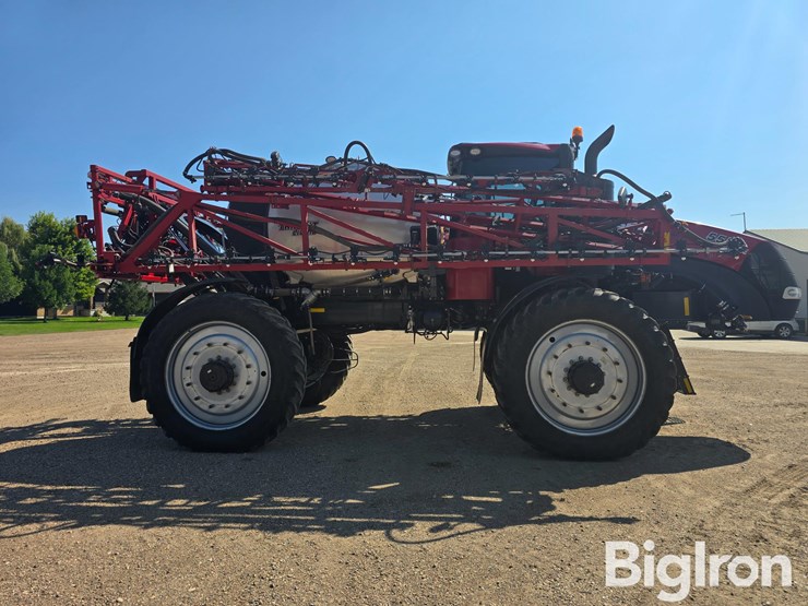 2019-case-ih-trident-5550-image-4