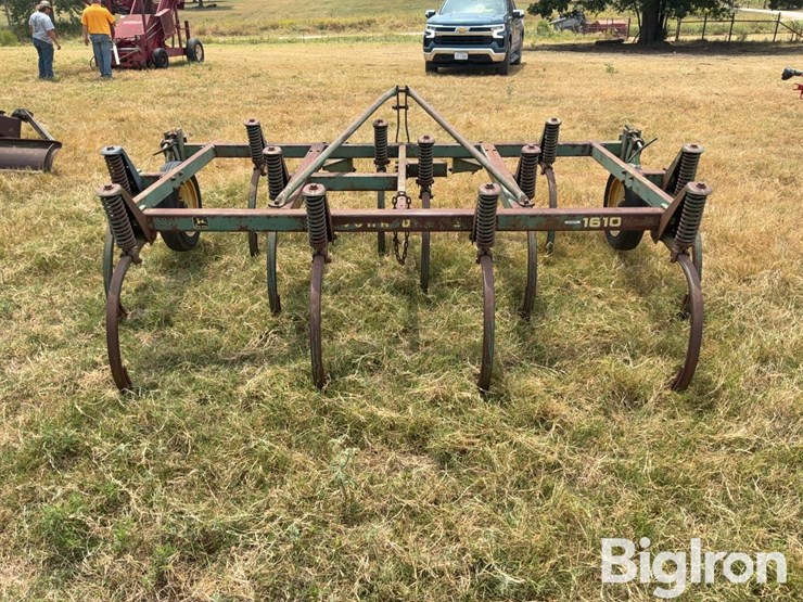 john-deere-1610-image-6