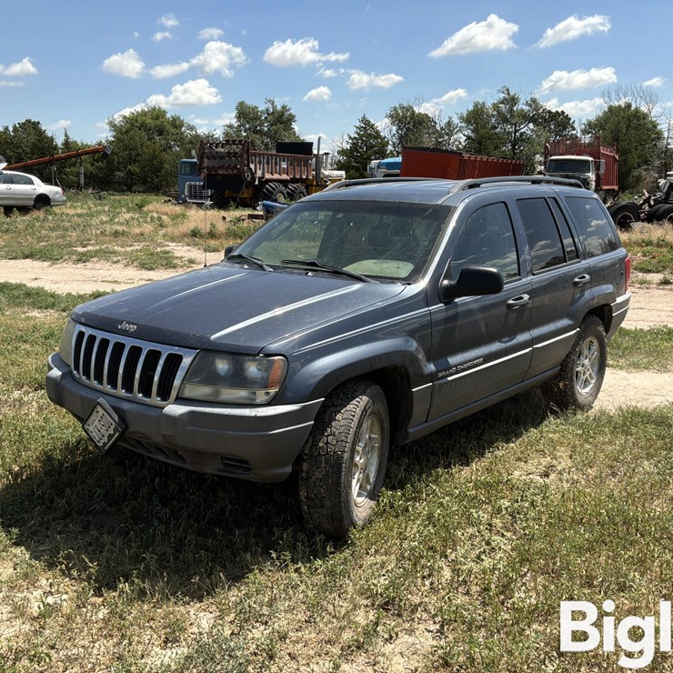 2002 JEEP GRAND CHEROKEE LAREDO