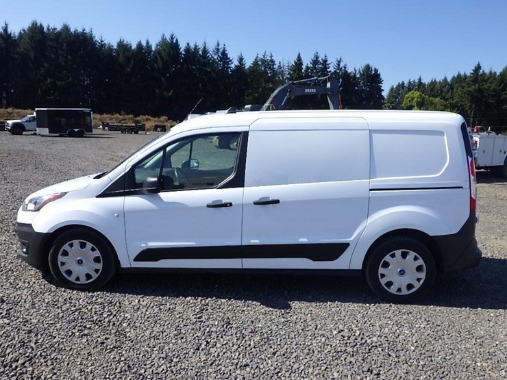 2019-utility-van-image-2