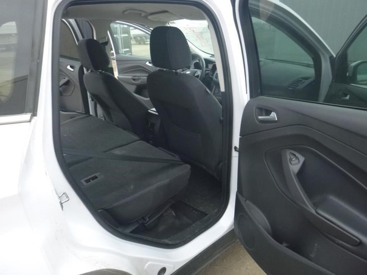2017-ford-escape-image-8