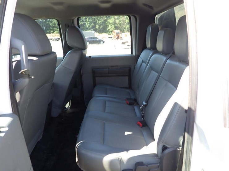 2015-ford-f550-image-31