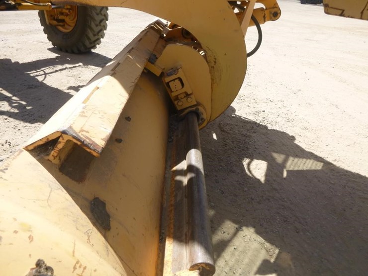 2008-volvo-g930-image-26
