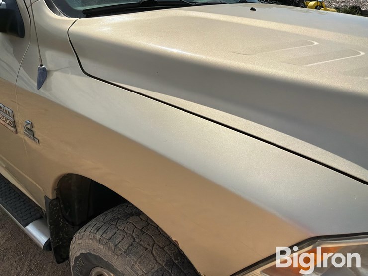 2011-dodge-ram-3500-image-18