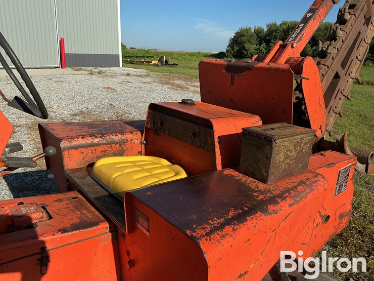 ditch-witch-r65-2-image-15