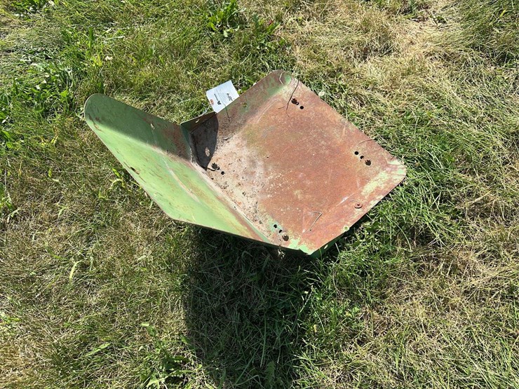 john-deere-seat-pan-image-5
