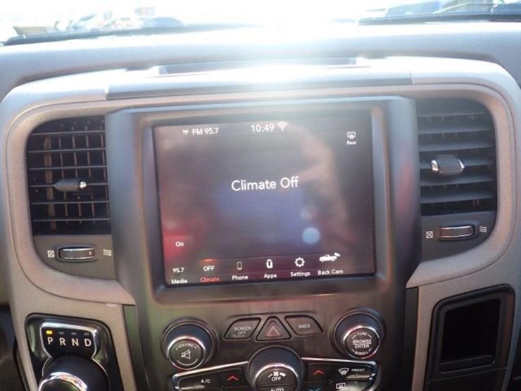 2019-dodge-1500-image-18