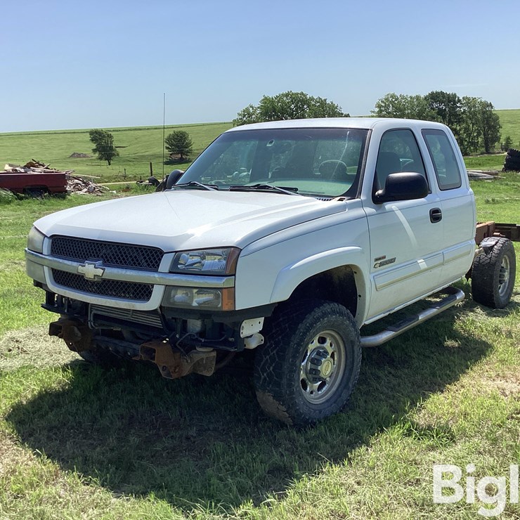 2004 CHEVROLET SILVERADO 2500