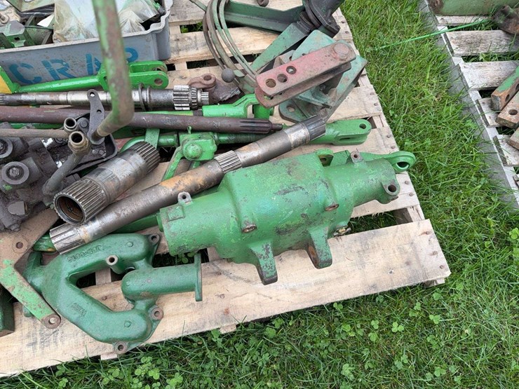 john-deere-dubuque-hydraulic-parts-image-3