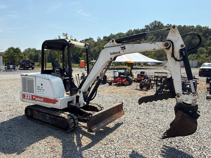 bobcat-331-image-2