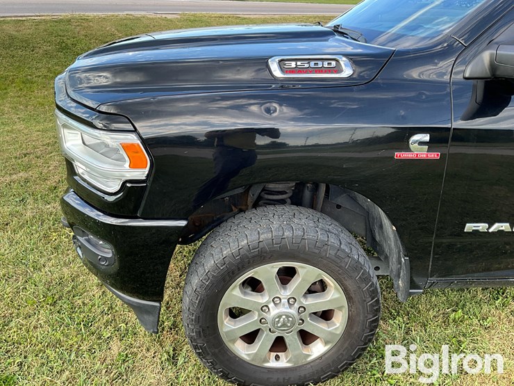 2019-ram-3500-hd-image-15