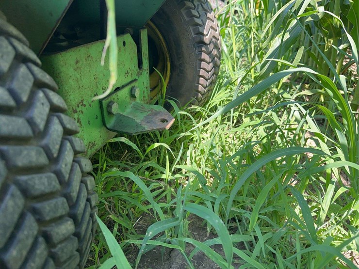 john-deere-120-image-5