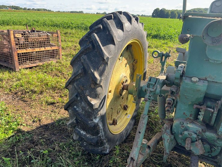 john-deere-530-image-4
