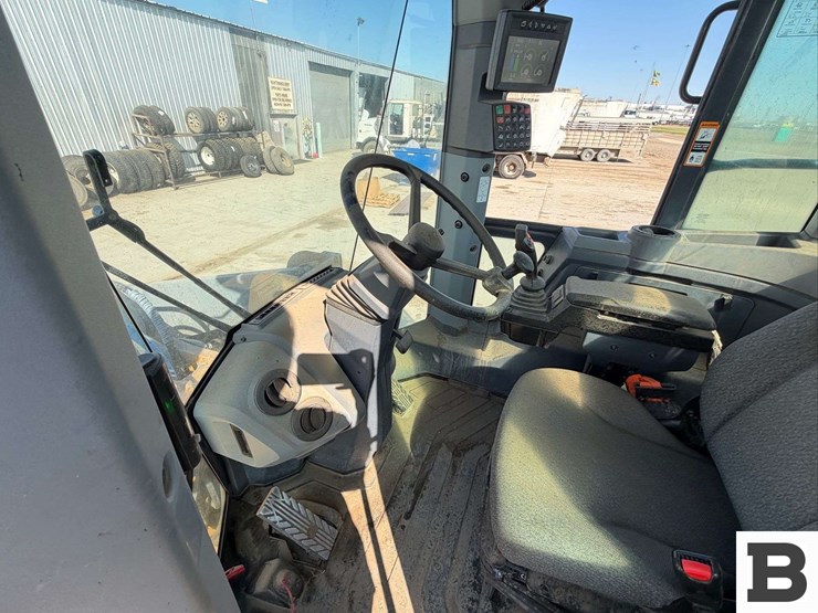 john-deere-624-image-20